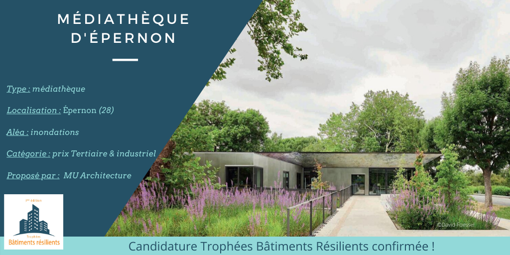 Construction21F's tweet photo. 🏆La médiathèque d'Épernon est candidate aux #TrophéesBâtimentsRésilients ! Le #bâtiment est élevé sur des #pilotis contre la montée des eaux. Il a été conçu en valorisant le caractère #inondable du lieu et le paysage de #marais.
👉 https://t.co/fF4aVqVlbj @Gdubreux @mu_archi https://t.co/PvjfG9Y2aL
