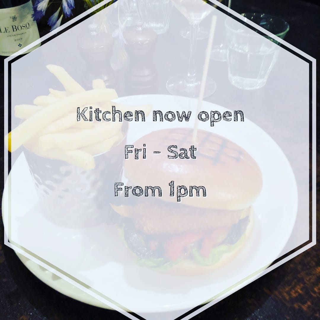 We're happy to announce some great news!
Our kitchen is now back up and running on Fridays and Saturdays🎉#food #pub #trafalgarsquare #charingcross