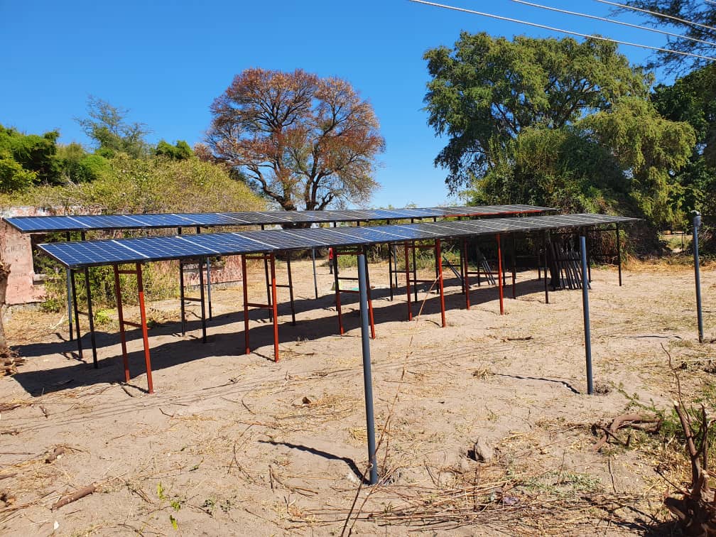 Solar Field Irrigation Scheme in Mwandi, Western Province shaping up. Powered by 32 panels and will run on a 10horse power solar pump placed on a floating pontoon. Improving adaptive capacities of the vulnerable.

#PPCR, #PPCRZambia #SCReBs #SCRiKA #TRALARD #NPCU @Think2044 #MNDP