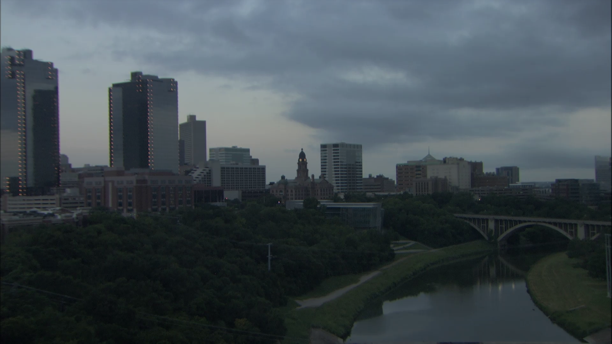 MissKeishaBurns's tweet image. Good Friday morning, Fort Worth! You can't see the sun, but it's there behind the clouds. Expect more sunshine later today with lower humidity and highs in the low 90s. #NBCDFWWeather