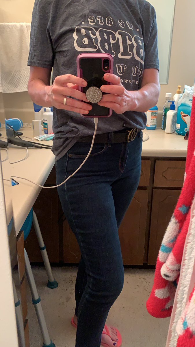 dancinprof's tweet photo. Is there some seminar I can attend to learn to do a half-tuck? Or is it not a real thing in the first place and only exists in magazines? https://t.co/Nn60o7Hzk5