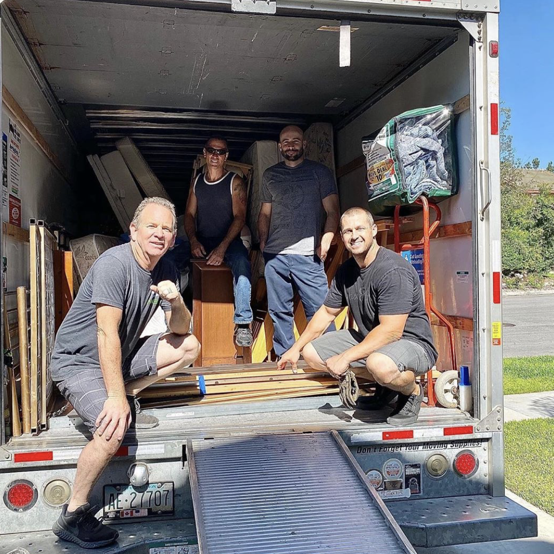 _careportal's tweet image. 14 children now have a brand new place to lay their head at night in California. Thank you to the churches and volunteers who raised their hands, swung a hammer, hauled furniture &amp;amp; served their neighbors.
#careportal
#needmet