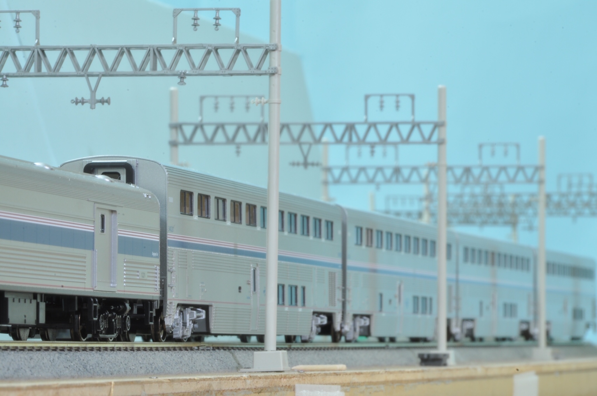 カトーHO P42 アムトラックスーパーライナー フェーズⅤb #68と客車3両 KATO #37-6101 P42 アムトラック フェーズ5b #68 カトー HO