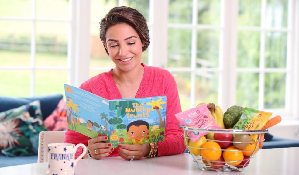 Frankie Bridge teams up with baby food brand to launch Eat Along Book lifestyledaily.co.uk…/frankie-bridge-teams-bab… Eat along book, #Ellaskitchen #FrankieBridge #recipes #babies #toddlers #children