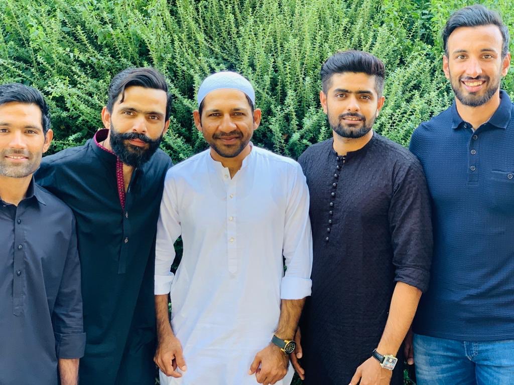 babarazam258's tweet photo. A very happy #Hajj and #EidAlAdha Mubarak to everyone. May the remembrance of Prophet Abraham (pbuh) sacrifice continue to be the guiding light for all of us. Be extra kind to those in these moments who are not there yet. I wish you enough light and shine. https://t.co/4DGgfiilz0