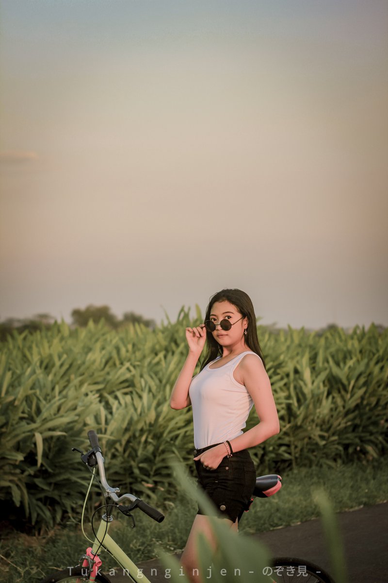PhotographyPram's tweet photo. Ada yg bulat tp bukan tekat https://t.co/5p1rIehFym