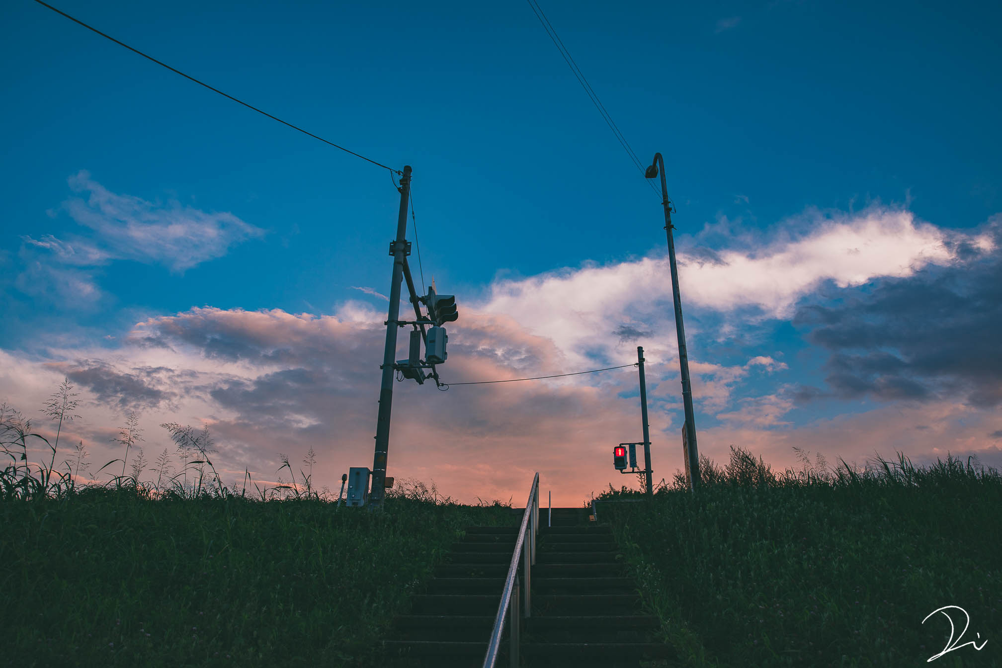 うさだぬ 京都浪漫紀行 Twitter இல உள ள ர 夕暮れの帰り道 ふと空を見上げてみてください 何気ない夕焼けの空に ちょっと幸せな気分になれるかもしれません T Co Oygprnx9pg Twitter