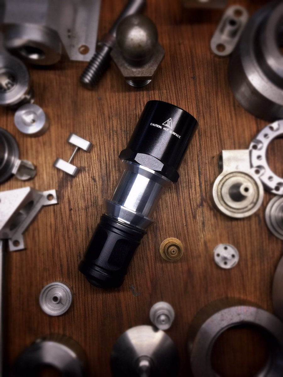 yu_usam's tweet photo. SUREFIRE 6PXのスイッチ、使いやすい！
#custom
#SUREFIRE
#6P
#6PX https://t.co/Hp5Svv5n7m