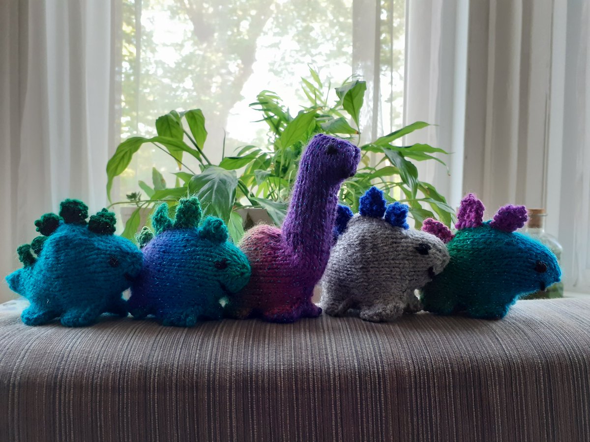 Emily Carlisle tweet media