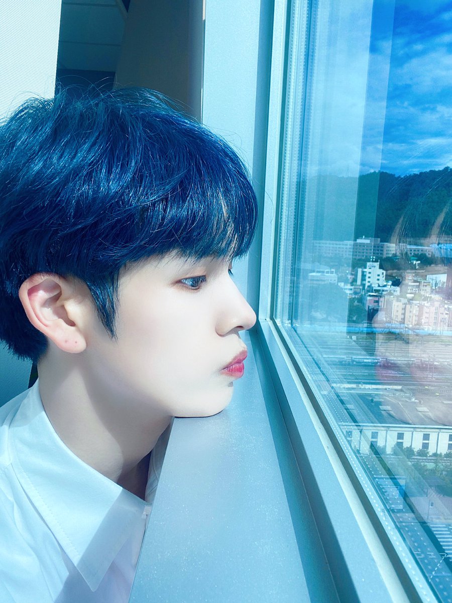 CRAVITY_twt's tweet photo. 7월도 러비티로 가득해서 행복했어요
8월도 러비티로 가득가득할 생각에
벌써부터 두근두근 하네여ㅎღ
#크래비티 #세림 #자연광셂 https://t.co/wRO1JthCY5