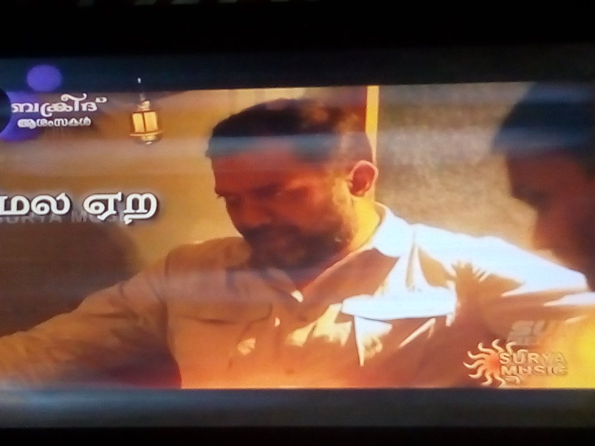 KSF_Offl's tweet image. Just Now #MaaraTheme Song Telecasted On Surya Music 😍

#SooraraiPottru @Suriya_offl @gvprakash @rajsekarpandian