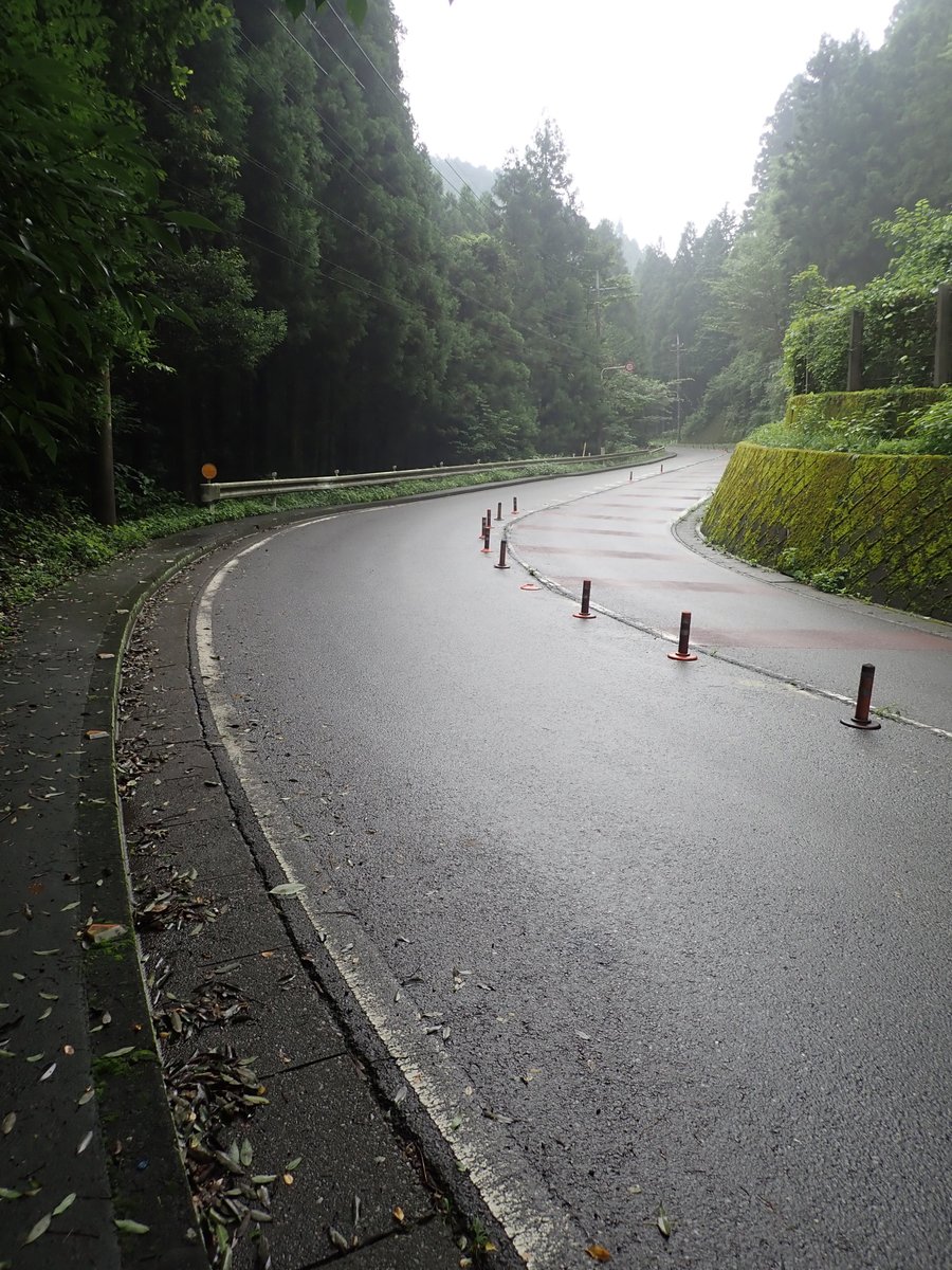 ドライバーの力量が問われる やっちまった時にすること スタッフブログ ピットオフ 北海道の車検 タイヤ ホイールの買取販売