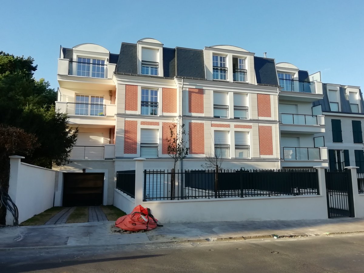 KanopiaA's tweet photo. CHANTIER KANOPIA
Derniers ajustements pour la livraison de deux résidences à la situation idéale, proche du golf de Saint-Cloud.
En savoir plus : https://t.co/UuUHOKUArx
#kanopia #architecte #architecture #teamarchi #Paris #IDF #IleDeFrance https://t.co/XvDFCLkyg7
