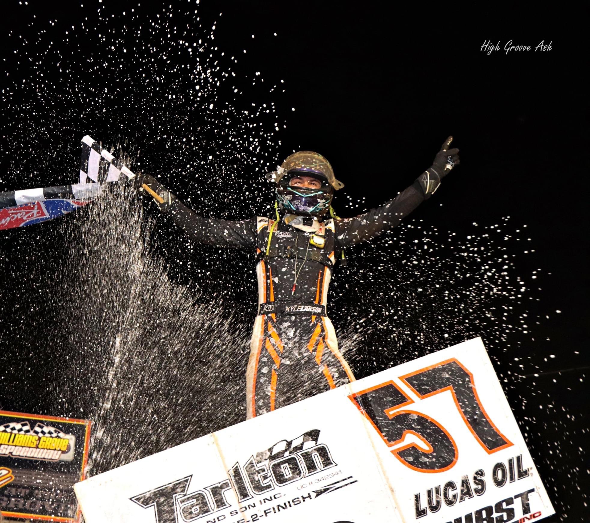 Happy Birthday to Kyle Larson ! 

Congrats on the win last night with the 