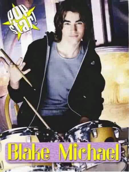 Happy birthday to Blake Michael :) 