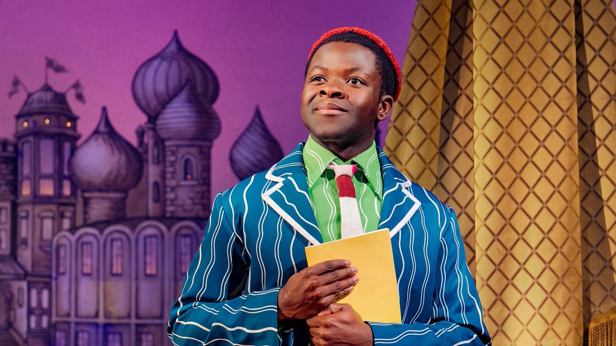 West_End_Frame's tweet image. .@NickMcLeanUK on lockdown cocktails, making his mark at drama school &amp;amp; taking over as Boq in WICKED (+ lots more!) bit.ly/2D4u9vy #podcast #intheframe