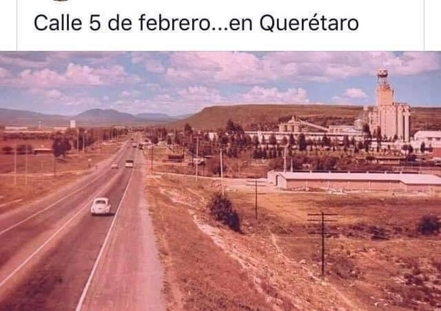 ReporteQRO_'s tweet photo. 5 de febrero hace ya varios años 😱🤯 https://t.co/92MimcfF88