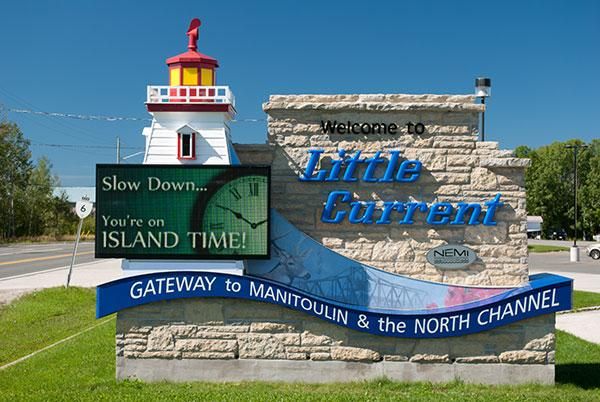 Did you know we make amazing chocolate tarts as well as bean-to-bar chocolate? Find our Raspberry Dark Chocolate or Peanut Butter Milk Chocolate Truffle Tart alongside our organic craft bars at Loco Beanz Coffee House in Gore Bay and  Little Current on #ManitoulinIsland."