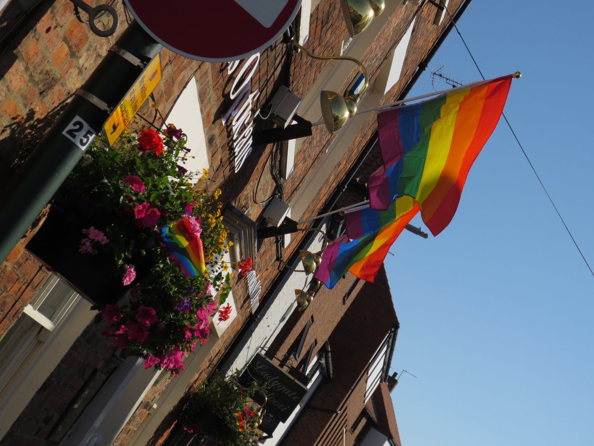 bevtowncouncil's tweet photo. Beverley Town Council are proud to support Pride. 🌈 We hope the flags help to brighten up the town and that everyone has a wonderful, but socially safe and distanced August. 🌞 https://t.co/o3e9KzIqjf