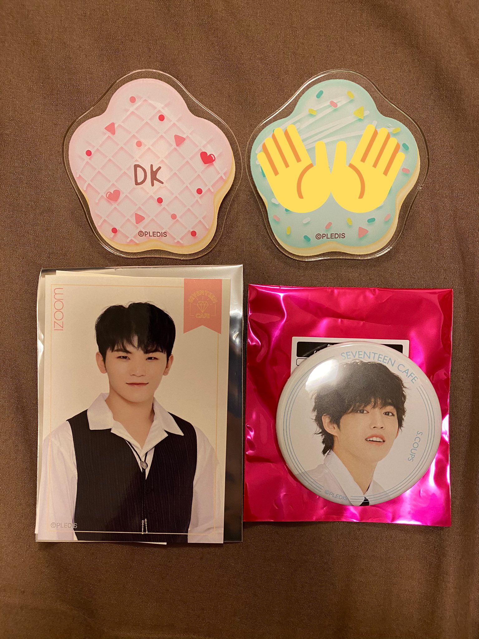 SEVENTEEN セブチ ジョンハン ハニ カフェ 缶バッジ