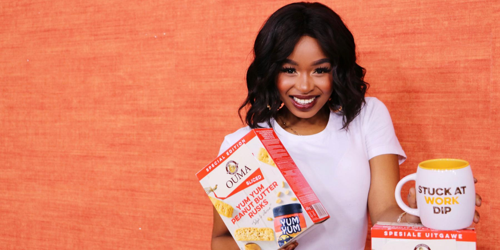 AfternoonChat's tweet photo. Show us your rusk o'clock! Post a photo of your #OumaRusks dipping time and you could win a Smeg Kettle and Ouma Rusks Hamper worth R2500. Comp closes Wednesday 5 Aug. Ts & Cs: https://t.co/vD3dq3BUbx #AnyTimeIsDippingTime #AfternoonExpress https://t.co/sumbTzhbjj