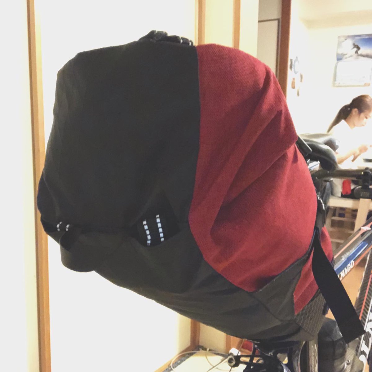 stemdesignjpn's tweet photo. 輪行準備完了しました
:
サドルバックの中身
:
サイクルドライTシャツ+輪行ショーツ
それだけがあればいい
:
#ステムデザイン
#ロウロウマウンテンワークス #オーストリッチ輪行袋
#サマーネックゲーター
#サングラス
#例のポンプ
#stemdesign #rowlowmountainworks #oakly #ostrych https://t.co/EJz0VFmFiB
