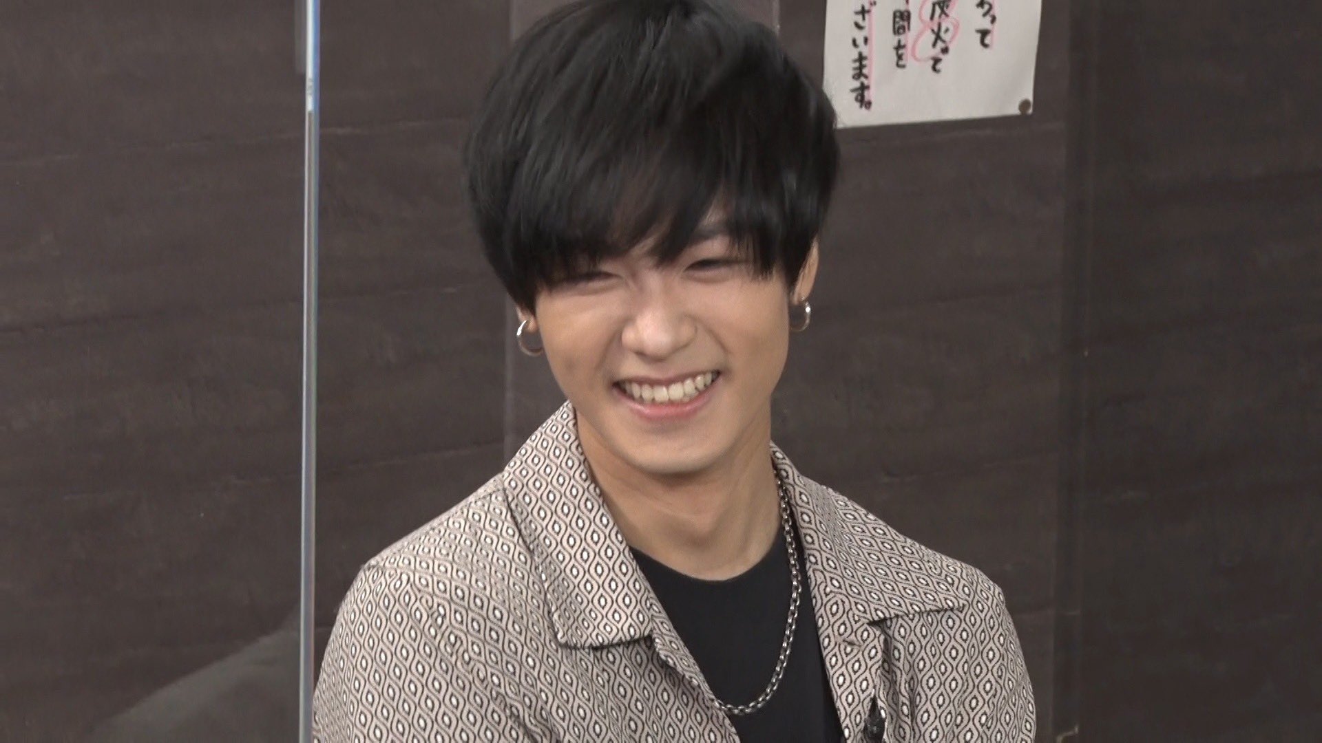 だんちゃん っえ ねえもう壱馬くん かっこよすぎぢゃない ストイックすぎてやばい 見習いたい ワインリバースはわかる 笑 好きすぎてつらいししんどい ほくとくんほんとにお酒弱いのね真っ赤 笑 川村壱馬 ダウンタウンなう