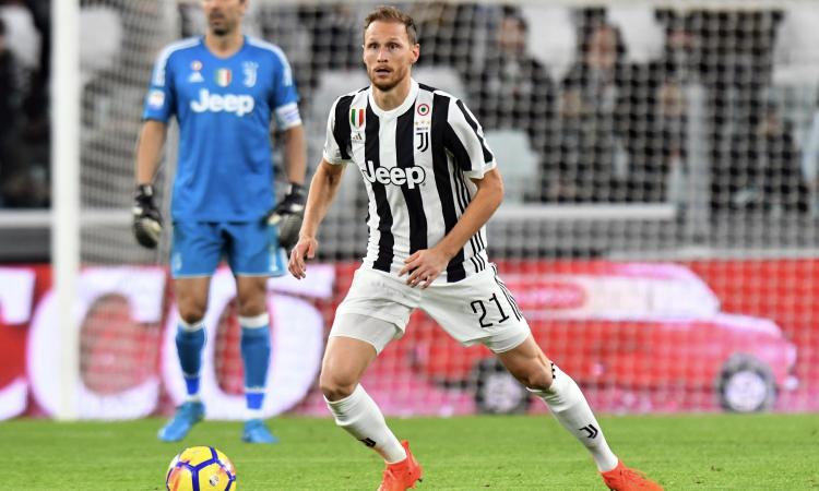 cmdotcom's tweet photo. Ex #Juve, UFFICIALE, #Howedes si ritira a 32 anni: 'Il coronavirus e le partite a porte chiuse mi hanno segnato'
https://t.co/IqWS0POxoo https://t.co/aaYH2R8Wxd