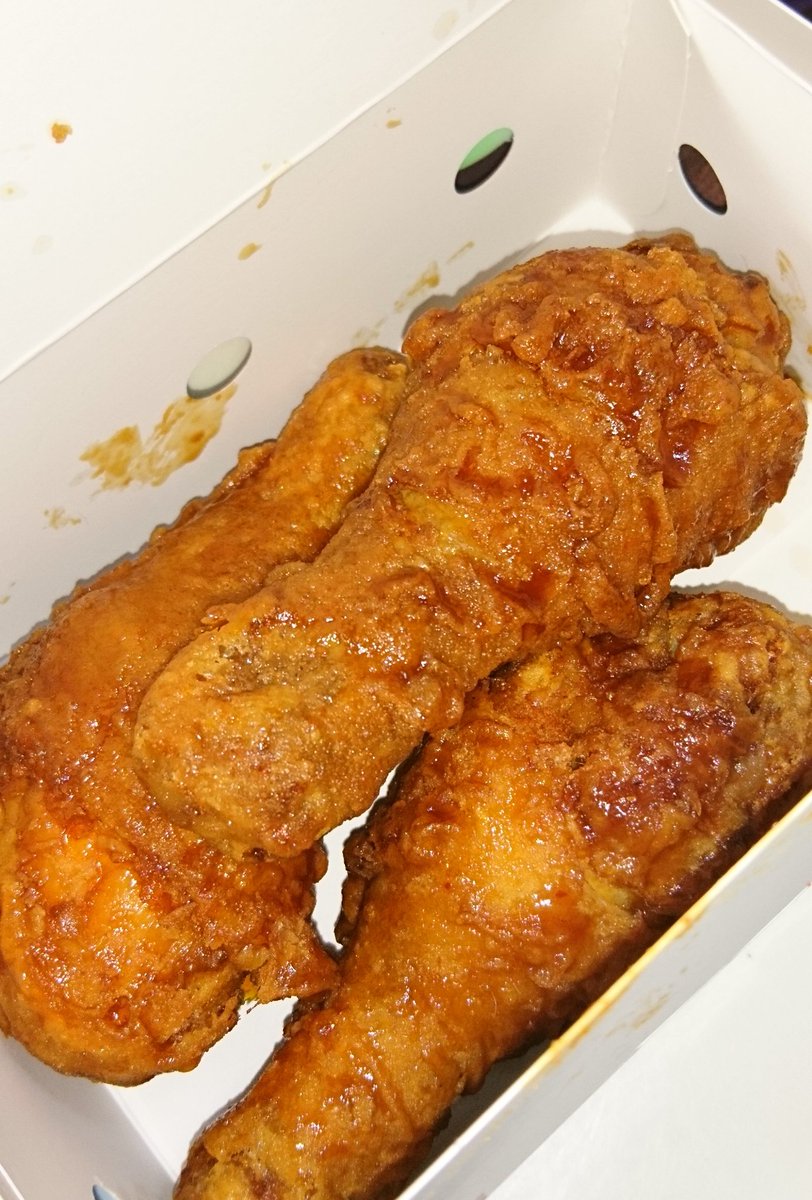 สองทุ่มครึ่งพอดี