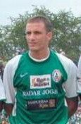 IniSleman's tweet photo. Selamat ulang tahun pemain asing pertama (dan salah satu yg terbaik) yg pernah dimiliki @PSSleman (2002-2004), Jaldecir Jesus "Deca" dos Santos. Gelandang jenius, jendral, penalti taker, kapten. Serta membawa pemain seperti Fabiano, Anderson, Marcelo, Leke. https://t.co/QZ6AJTyrJP