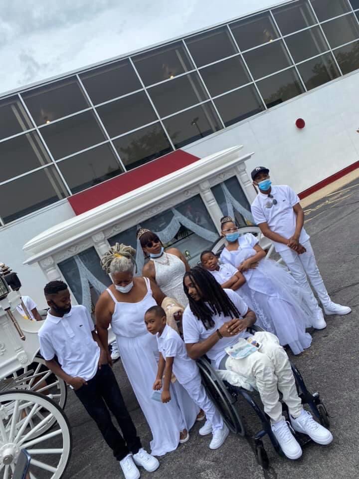 My Hearts❤️🤞🏽 Love You Momma Missing You So Much🥺 Can You ComeBack Pleaseeeeeee😫 Wish This All Was A Dream💔💔💔
