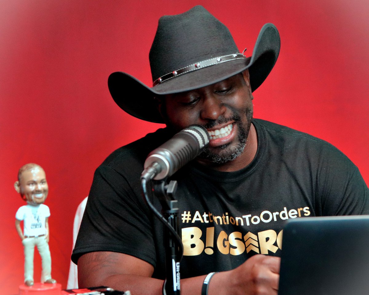 BigSargeSportz's tweet photo. Them: So Big Sarge what did we learn to start the day?
Me: You can’t say anything nice about the President or you will get attacked.
Also me: And IDGAF
#AttentionToOrdersPodcast #IThinkForMyself https://t.co/xMOx1CgDm7