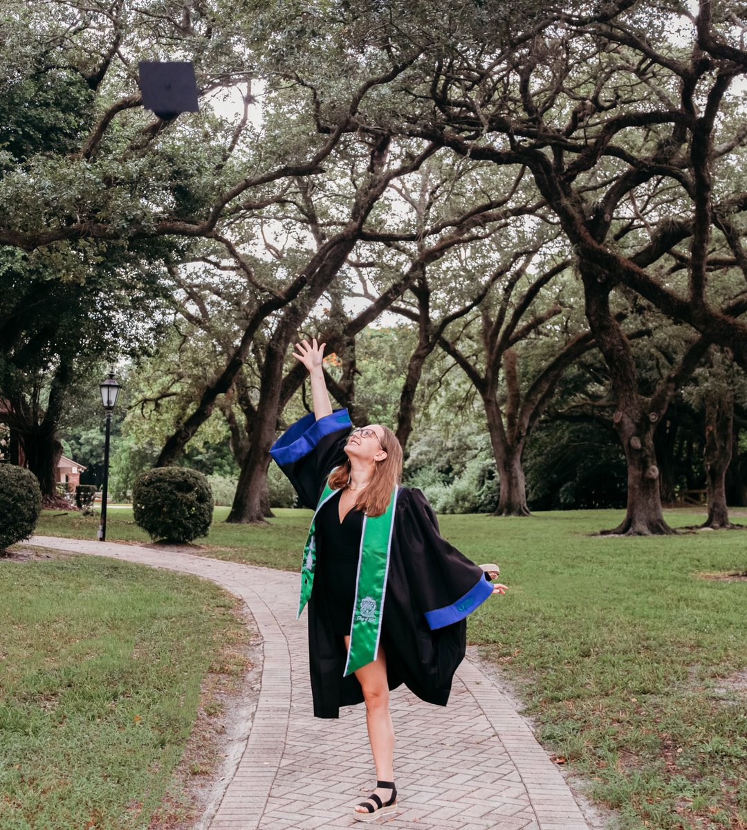 thatblondechels's tweet photo. Final paper✔️ #twodegreeslater https://t.co/UxmSGSfS5Q