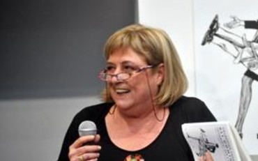 tempoweb's tweet photo. Addio alla scrittrice #ValentinaCrepax, nipote del fumettista Guido #31luglio  https://t.co/4lzAoby9TF https://t.co/s7i20qNNZc