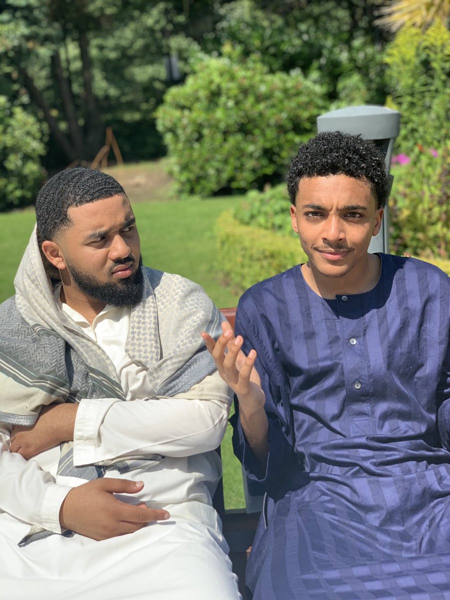 omerr1dris's tweet photo. The first time the sun has blessed us on Eid!! 🥳
 #EidMubarak 💙🌙 https://t.co/1mVzp6F5Uw