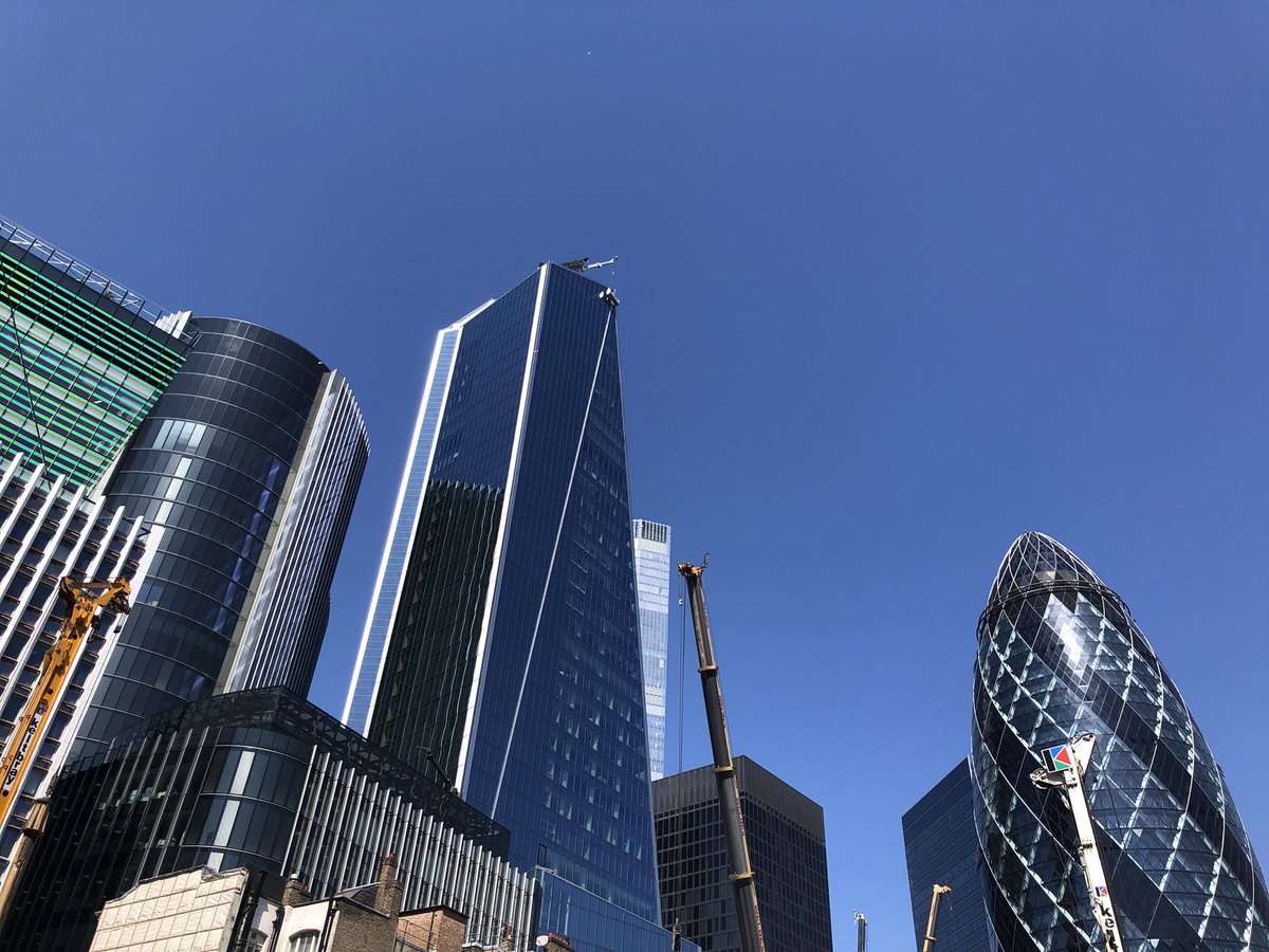 Blazing sunshine 🌞😎 in #London today full schedule of #meetings and site visits with existing and new clients, discussing their #ppm and #reactive #maintenance requirements no pushy sales, just our genuine and honest #service 💪👷🏻‍♂️🛠🧰🚧AMPM.LTD <a href="/RossGiles93/">Ross Giles</a>