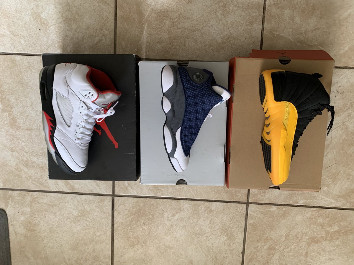 912raised's tweet photo. #FireReds Size 9
#Flints Size 8
#UniversityGold Size 9 https://t.co/aG5dfXSqic