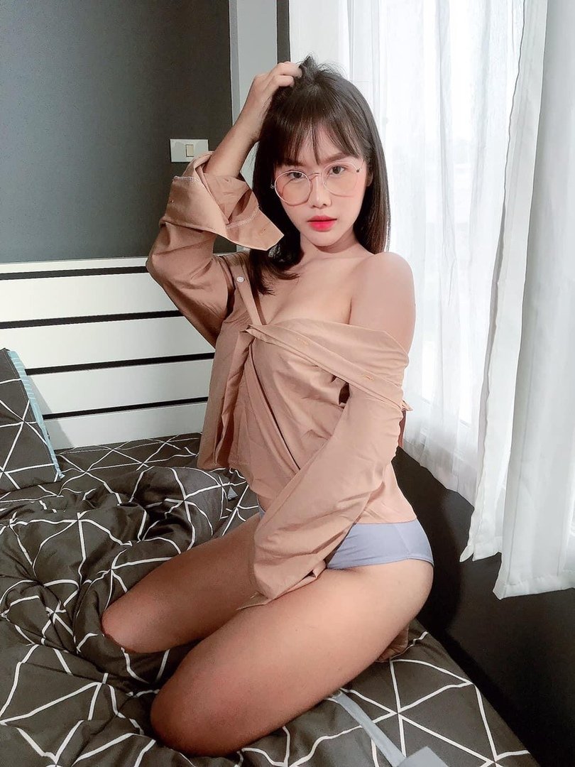 Call18X's tweet photo. เปิดคอล เอาไงดี 💦 #คุยเสียว #เงี���ยนหี #เงี่ยนอยากโดนเย็ด https://t.co/IKadjGHGiK