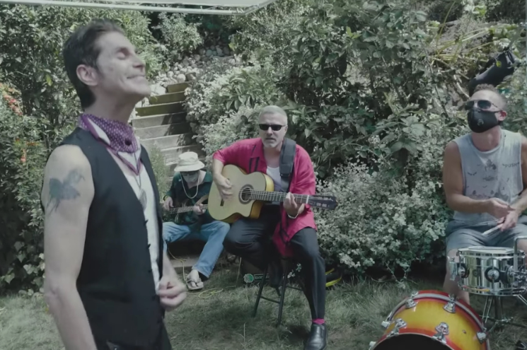 Perry Farrell reunited his Porno for Pyros outfit for their first public performance in 24 years as part of the Lolla2020 livestream event rol.st/3hOUVqs