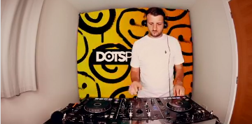 LukeRoper's tweet photo. π At 8PM tonight, you will be able to watch @dotsperinchuk's full set from #LukeLive last week
π§ No better way to take your Saturday night up a level
#LukeLife https://t.co/DOn68DV8ie