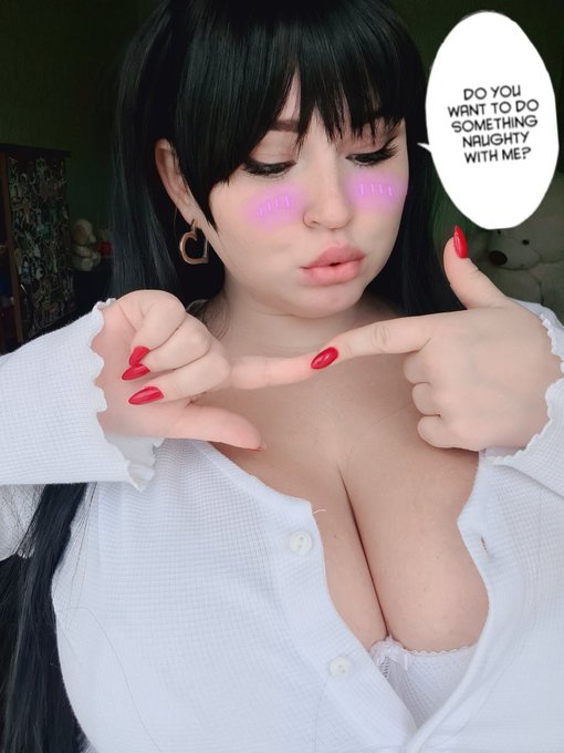 1 pic. Do you want to do something naughty with me?? https://t.co/OuD0YGPXSd