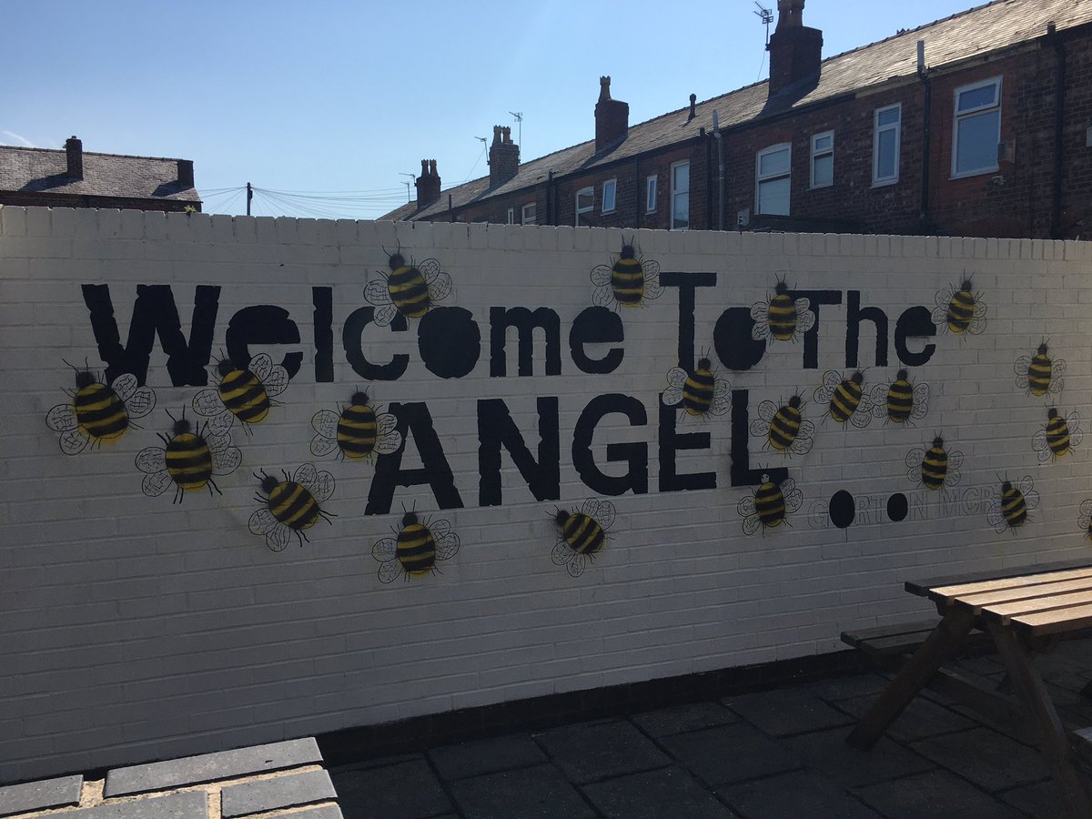 TheAngelGorton's tweet photo. Here comes the Sun 😎🍺 https://t.co/hjgUdyB1Hx