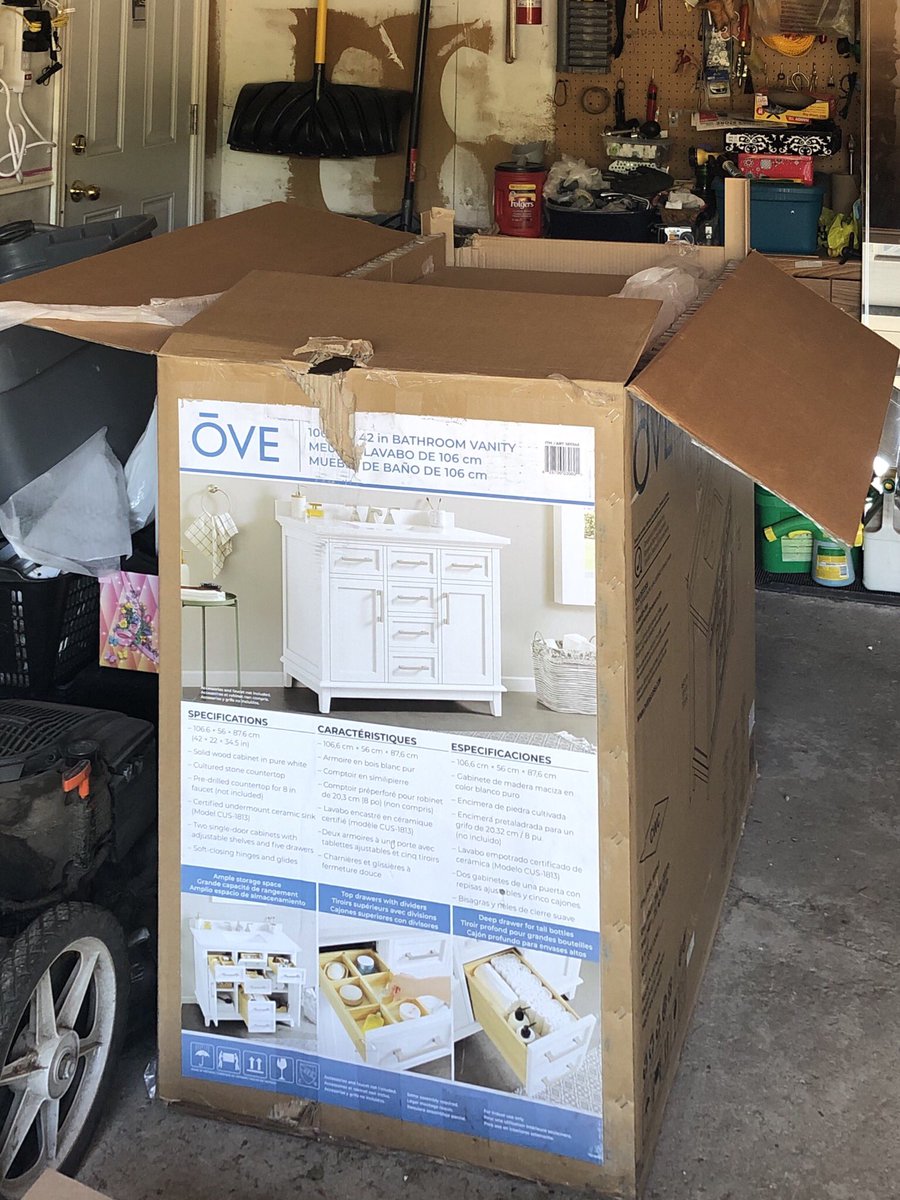 HomeLorrays's tweet image. Time to unwrap the new vanity