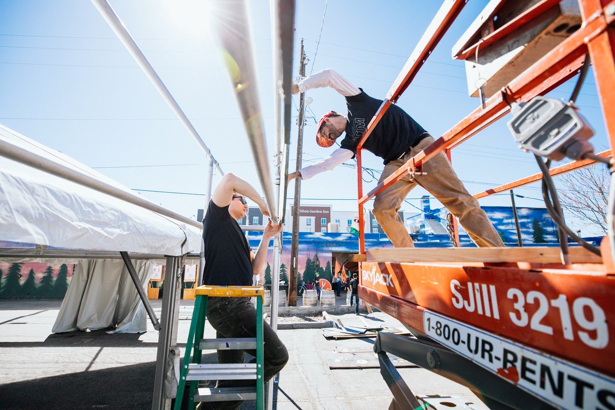 treefortfest's tweet photo. Invest in a fest that starts with community ❤️Our @wefunder profile is live NOW ⚡️  Your investment gives us the ability to ensure Treefort Music Fest's continued success and gives you ownership in Treefort for a lifetime. https://t.co/ZDJgxvJiG5 #treefort #wefunder https://t.co/goUKeQYlIV