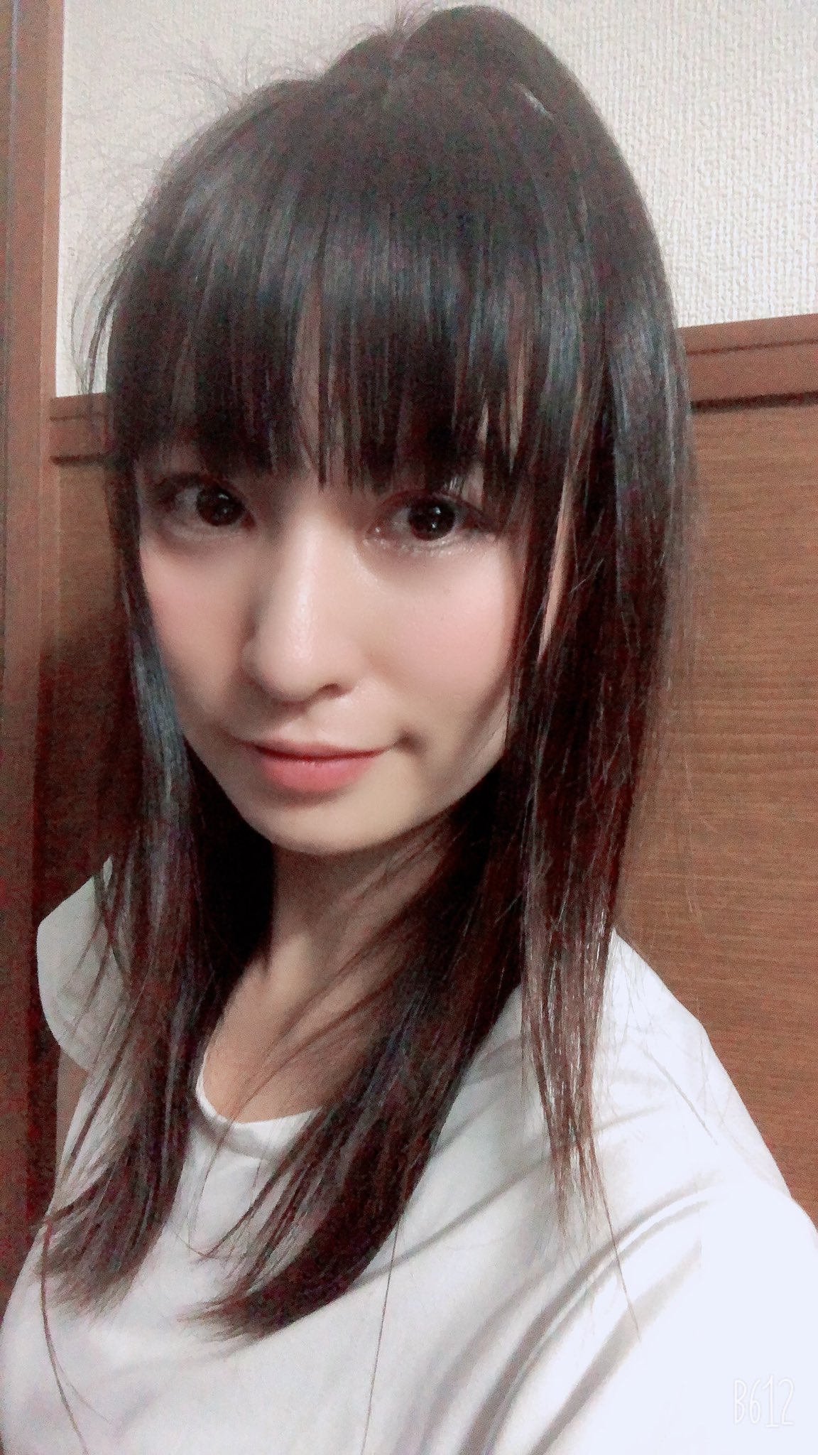 すずもあゆみ 音楽活動育休中 ちなみにちなみに 前回のゆるっと配信でも倉木麻衣 さんが大好きな話をしたのですが 本日は髪も伸びてきたので倉木麻衣さんのstay By My Sideをイメージした髪型にしてみました 前髪が全然違いますがね T Co すずもあゆみ 音楽活動育休中 ちなみにちなみに 前回のゆるっと配信でも倉木麻衣 さんが大好きな話をしたのですが 本日は髪も伸びてきたので倉木麻衣さんのstay By My Sideをイメージした髪型にしてみました 前髪が全然違いますがね T Co