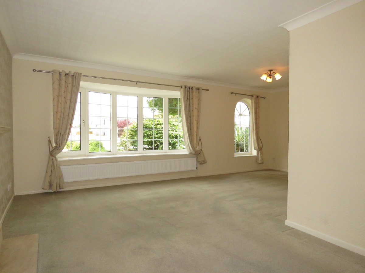lettersyork's tweet photo. Take a video tour of this lovely spacious 3-bed bungalow in Haxby. Offered unfurnished (ref 393): https://t.co/PLZE7wjAZx #tolet #torent #3bed #Haxby https://t.co/huywxO7T73