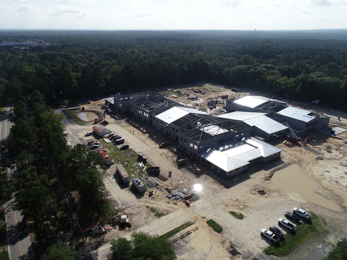 Second story in place and the roof is going on in Pinehurst. The folks from Thomas Constrution Group are getting it done.
Flyover Link: bit.ly/PESjuly20
<a href="/ashlee_ciccone/">Ashlee Ciccone</a> <a href="/MooreSchools/">Moore County Schools</a>