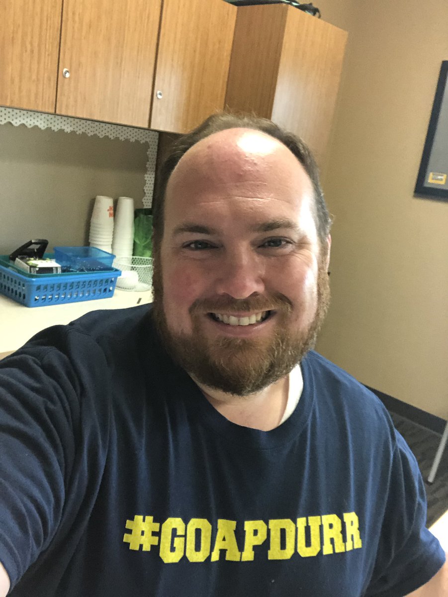GOAPDURR's tweet photo. Happy Friday! Sportin’ the @GOAPDURR Merch.,today! https://t.co/RsoimzcqYH