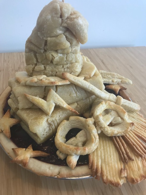 PieCloudCalgary's tweet photo. A pie tribute to Harry Potter who turns 40 today. (We're all getting older Harry, don't worry!) Have a magical day everyone. https://t.co/Gzl6t0wRun