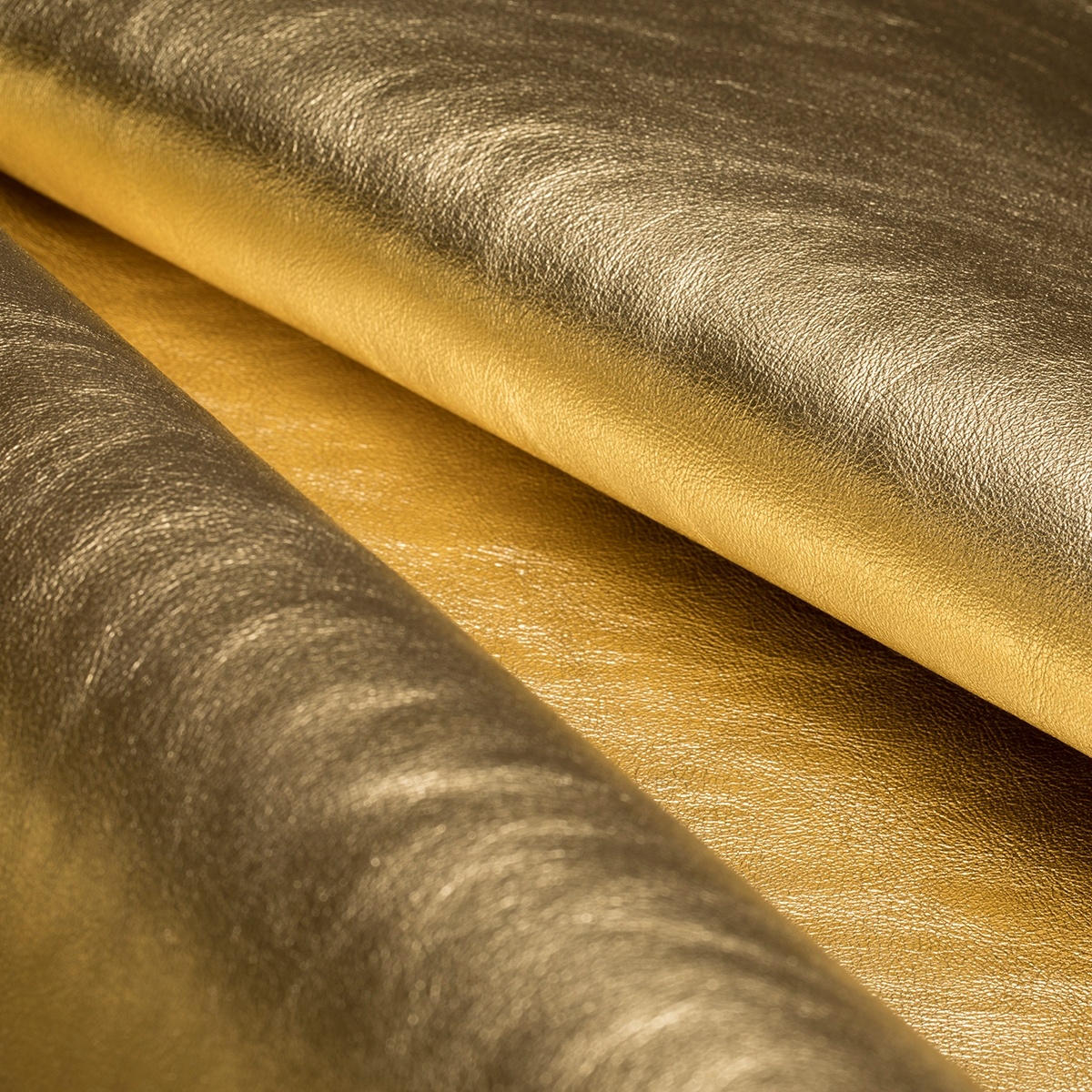 Edelman Leather tweet media